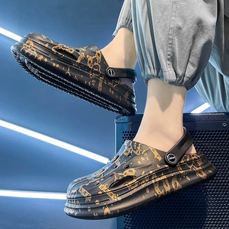 Fashionable Casual Clogs-1