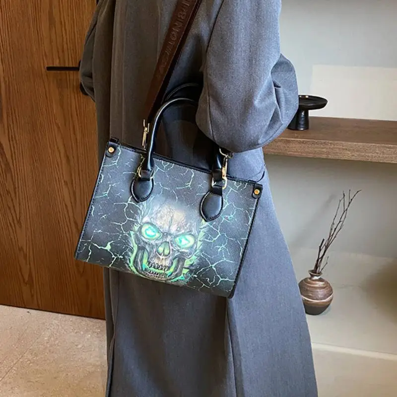 Fashionable Simple Handbag-3