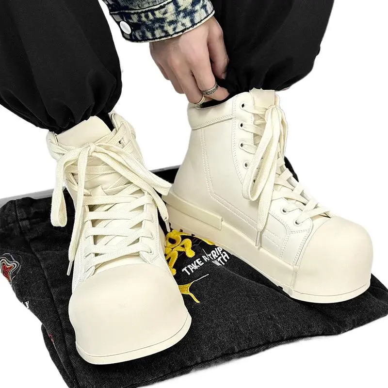 Fashionable Funky Skateboarding Shoes-2