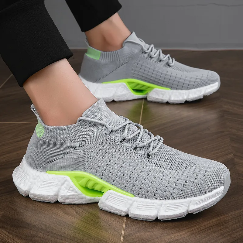 Simple Breathable Slip On Shoes-4