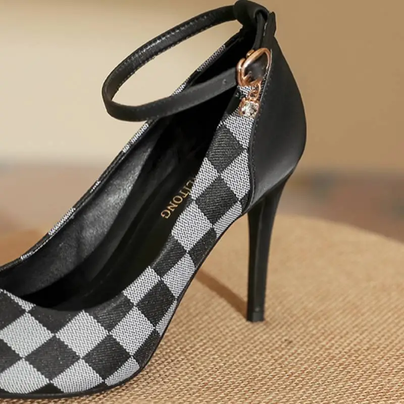 Glamorous Colorblock High Heels-6