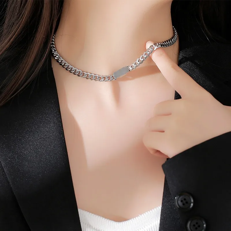 Simple Elegant Necklace-2