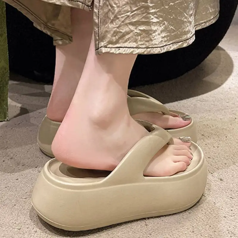 Basics Fashionable Flip Flops-10