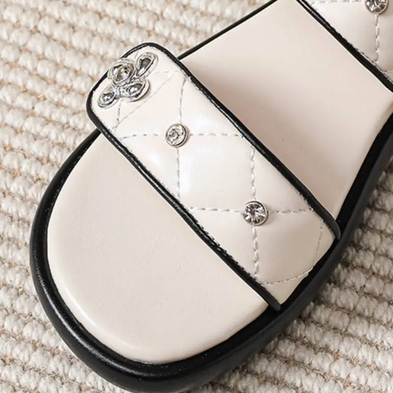 Casual Plain Beach Sandals-3