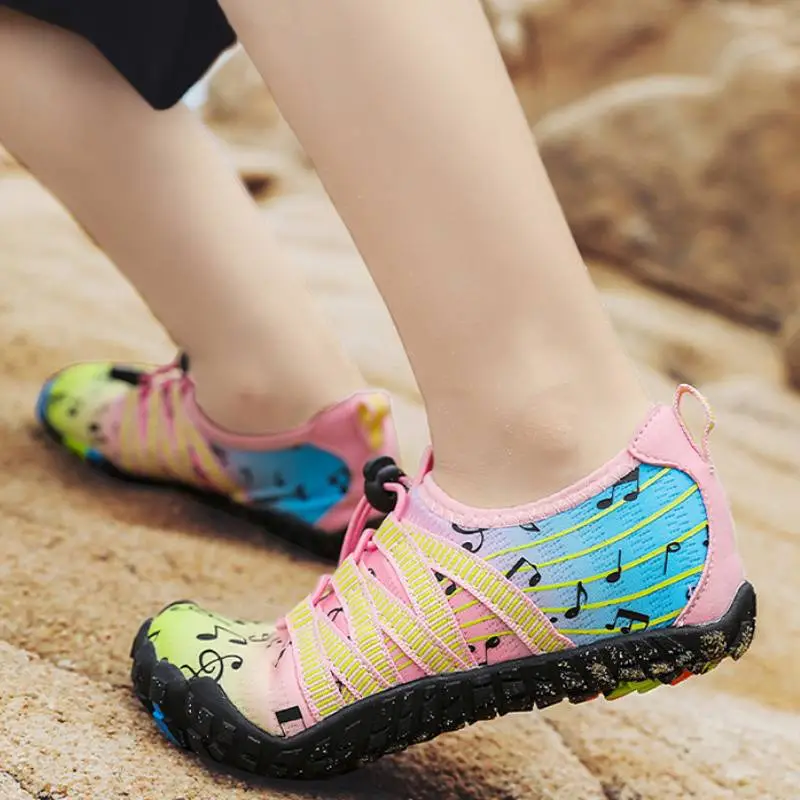 Casual Lightweight River Trekking Shoes-1