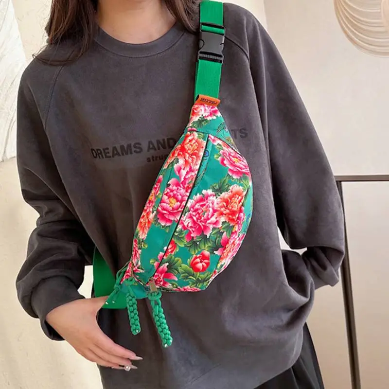 Simple Fashionable Fanny Pack-4