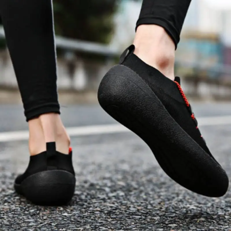 Sporty Breathable River Trekking Shoes-11