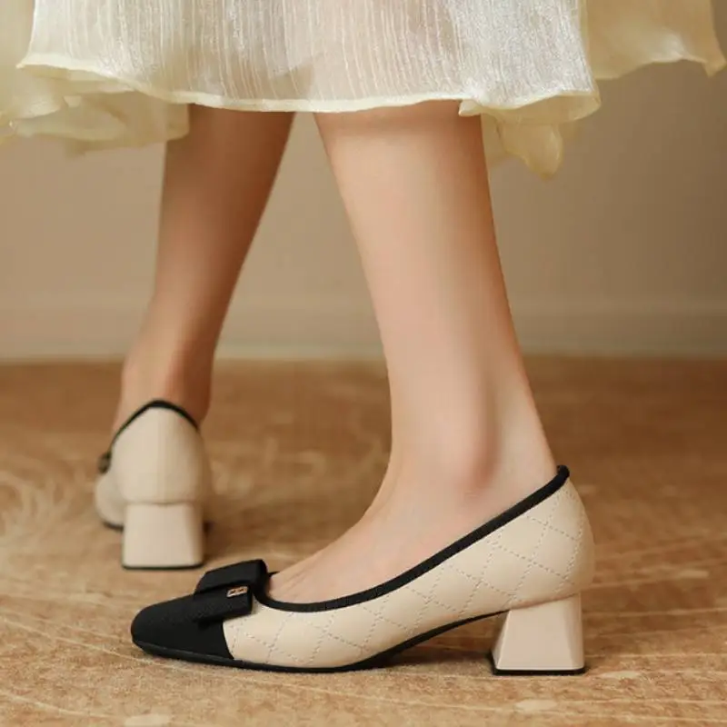Retro Contrast Color High Heels-4