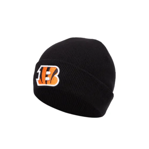Fashionable Embroidery Warming Beanie