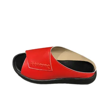 Fashionable Simple Flip Flops