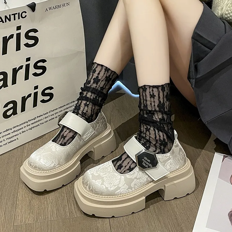 Retro Floral Mary Jane Shoes-4