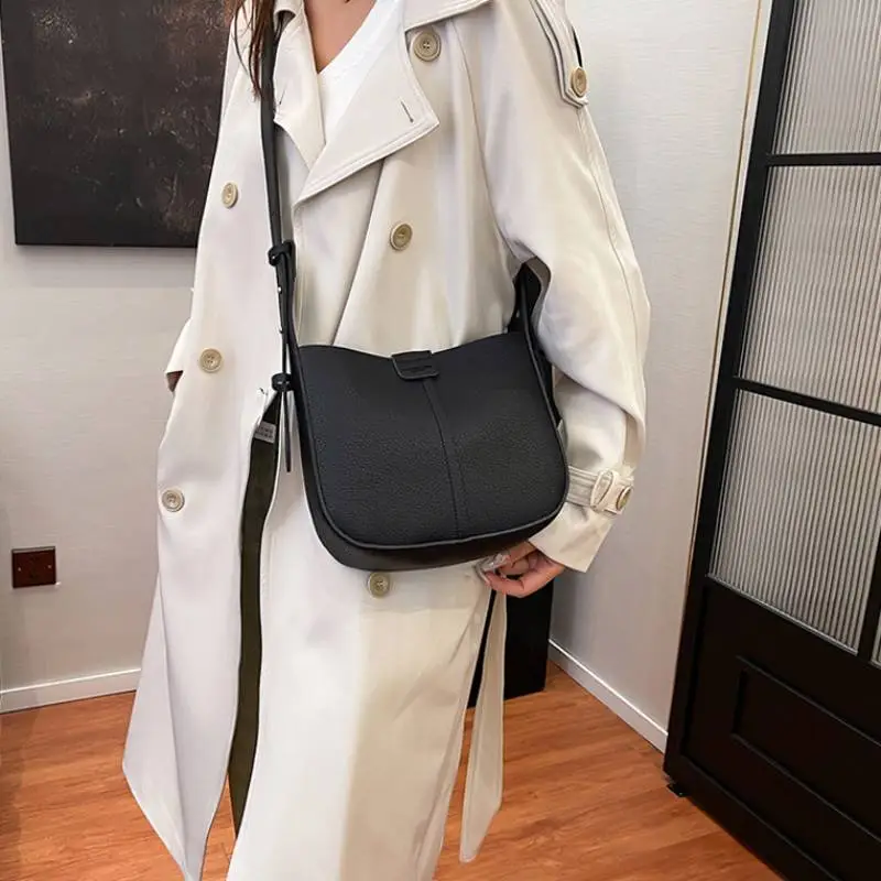 Simple Funky Crossbody Bag-1