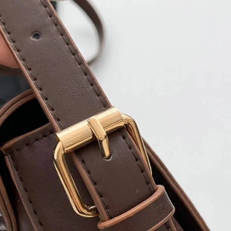 Retro Simple Shoulder Bag-1