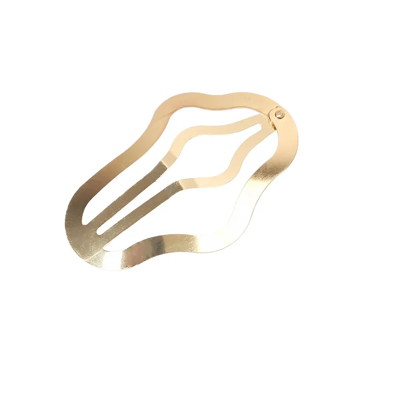 Fashionable Basics Hair Clip-1