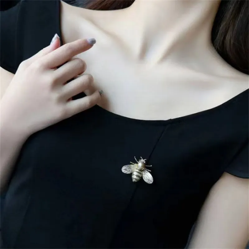 Fashion Cute Brooch Women-3
