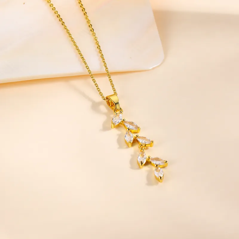 Fashionable Basics Necklace-3