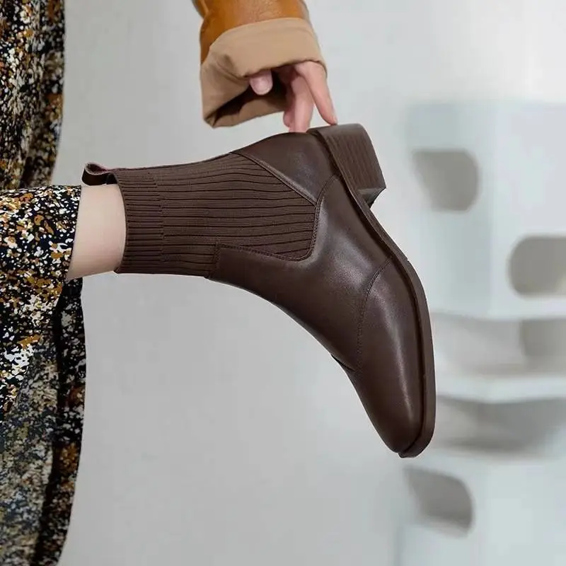 Simple Plain Chelsea Boot-6
