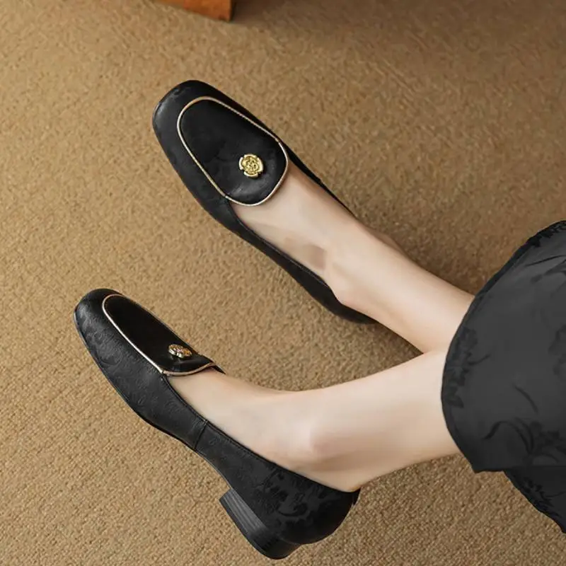 Simple Fashionable Loafer-5
