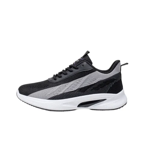 Fashionable Basics Running Shoes