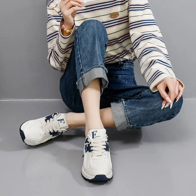Fashionable Sporty Lifestyle Shoes-1
