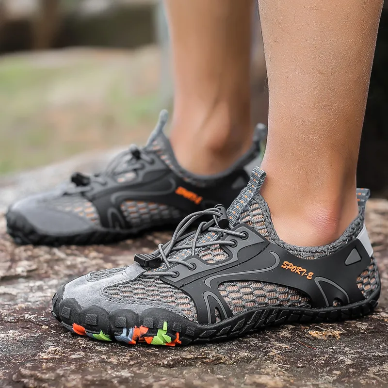 Sporty Waterproof River Trekking Shoes-4