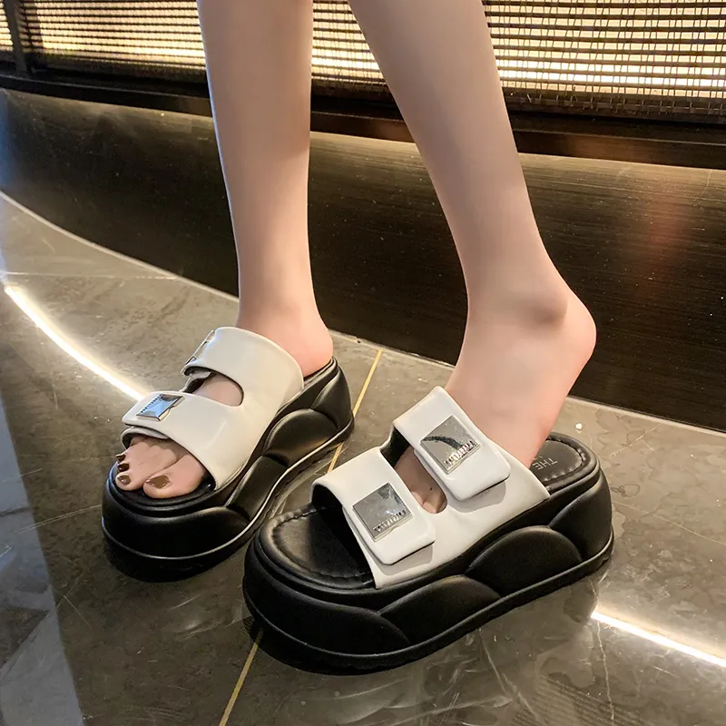 Fashionable Soft & Lightweight Beach Sandals-7