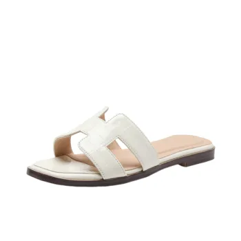 Fashionable Simple Beach Sandals