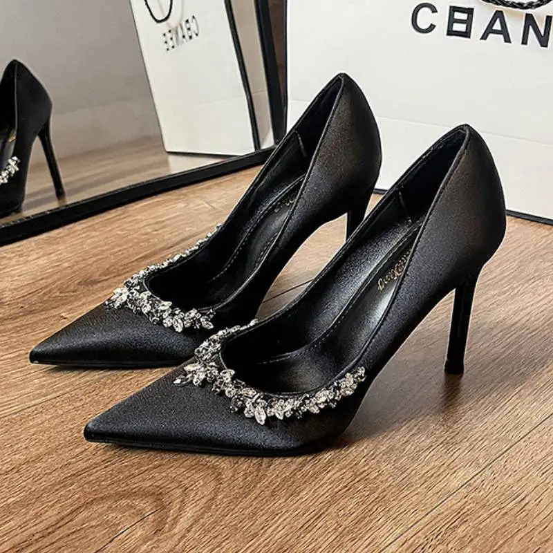 Waterproof Simple High Heels-1