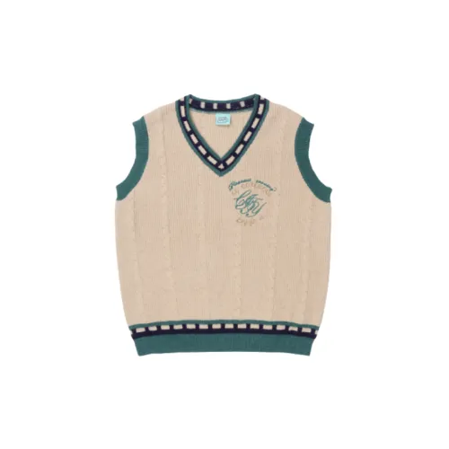 Loose Simple Cable Knitted Vest