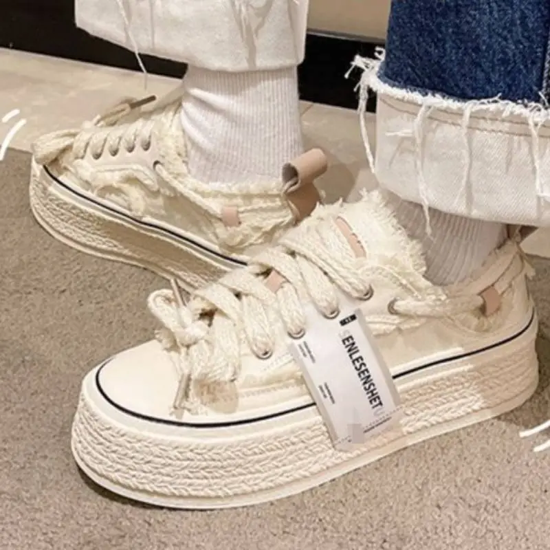 Casual Softness Skateboarding Shoes-1