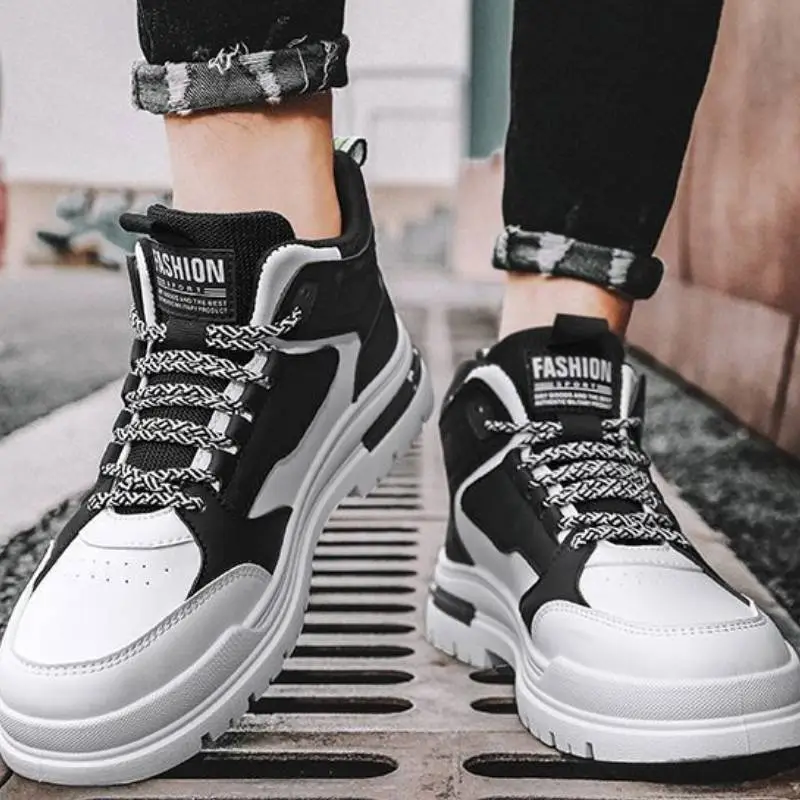 Basics Fashionable Skateboarding Shoes-7