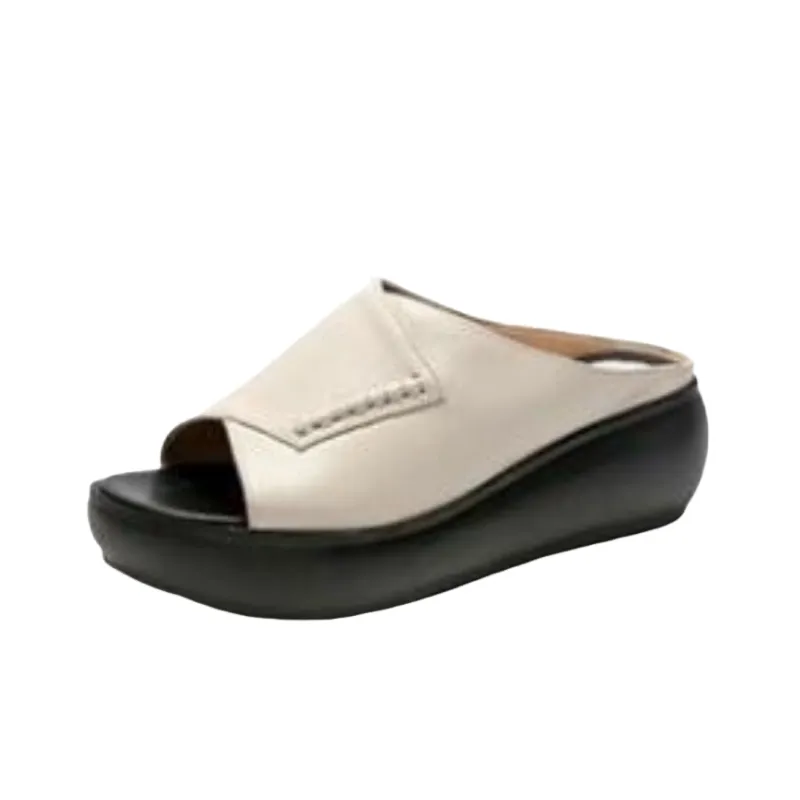 Fashionable Simple Flip Flops-0
