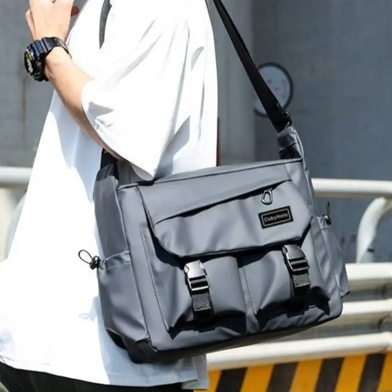 Fashionable Plain Crossbody Bag-1