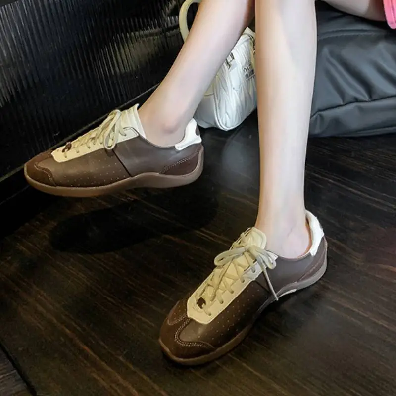 Retro Sporty Lifestyle Shoes-10