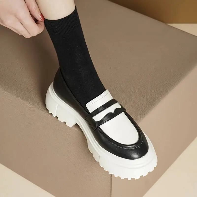 Fashionable Simple Loafer-2