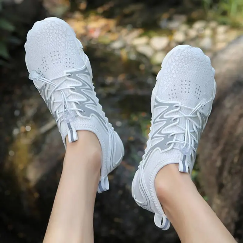 Simple Sporty River Trekking Shoes-2