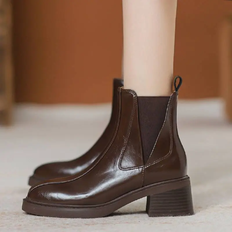 Retro Casual Chelsea Boot-1