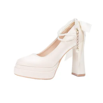 Fashionable Bow High Heels