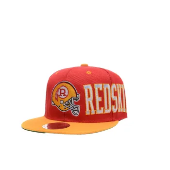 Versatile White Sports Cap