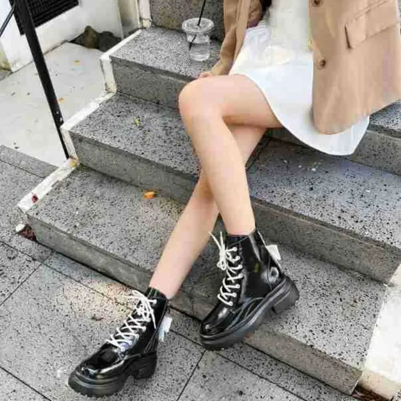 Fashionable Bow Martin Boot-5