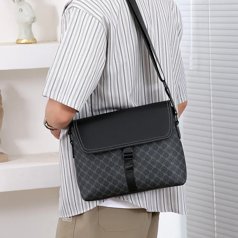 Retro Casual Shoulder Bag-1