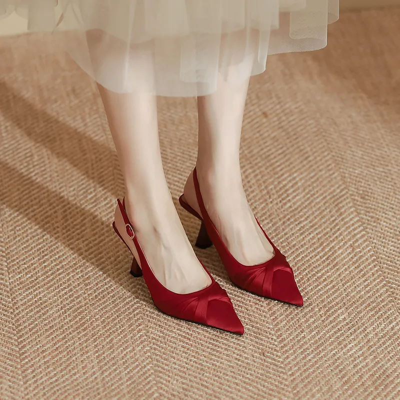 Fashionable Long Lasting High Heels-2
