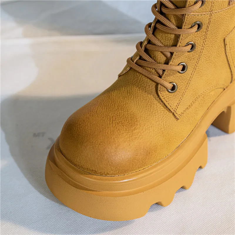 Retro Fashionable Martin Boot-5