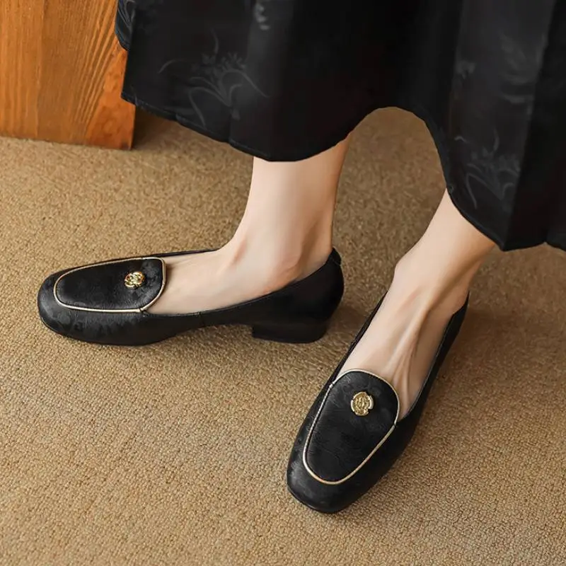 Simple Fashionable Loafer-4
