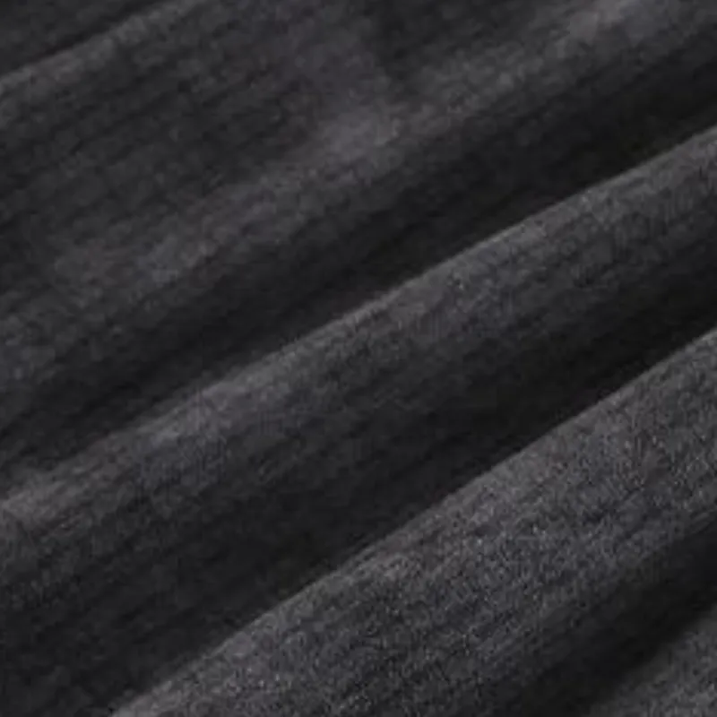 Simple Breathable Blended Synthetic Fabrics Sports Shorts-11