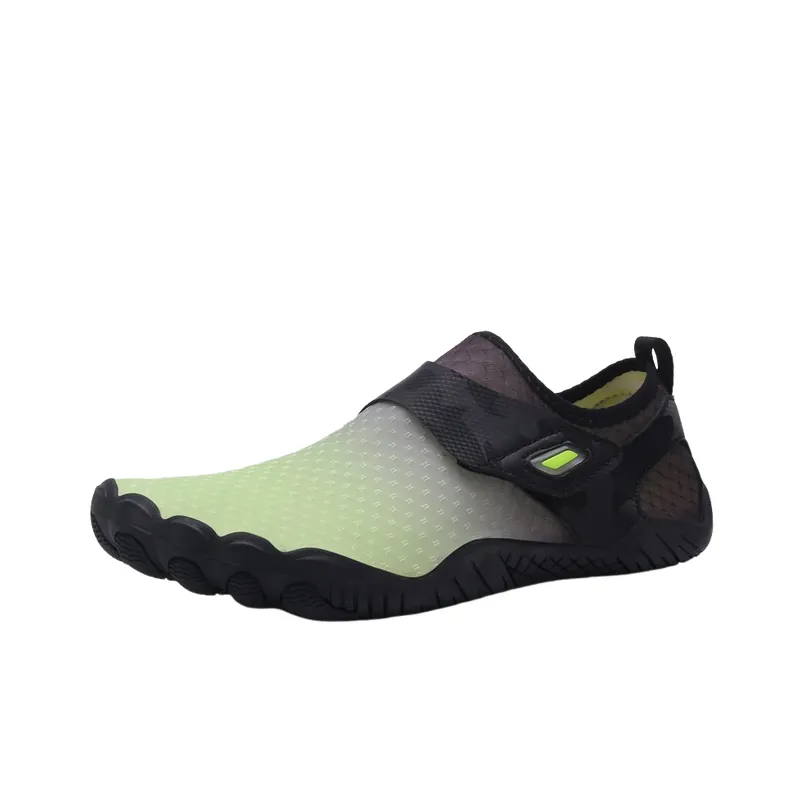 Sporty Breathable River Trekking Shoes-0